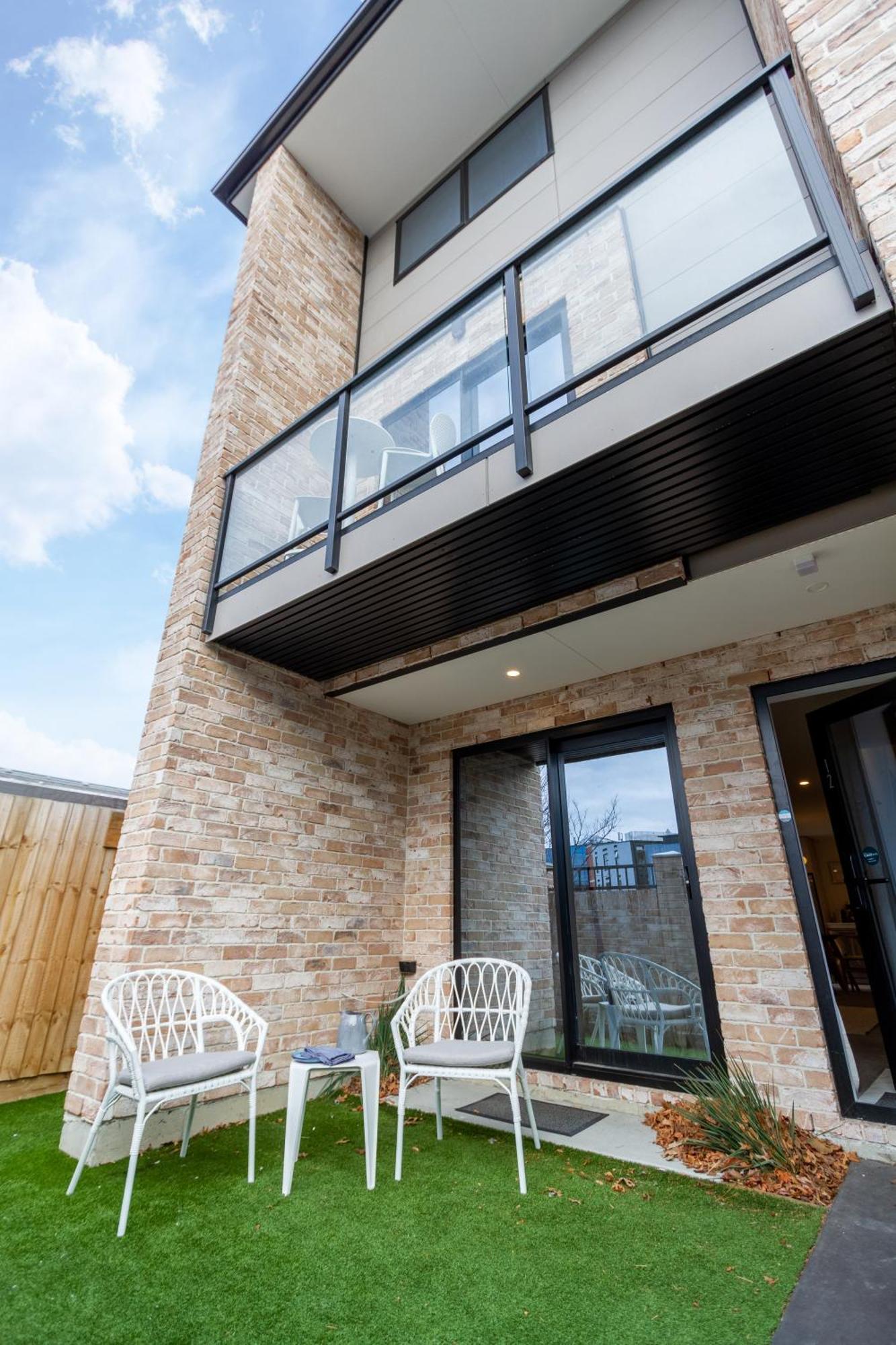 Stylish Central City Townhouse Next To Little High Christchurch Exterior photo